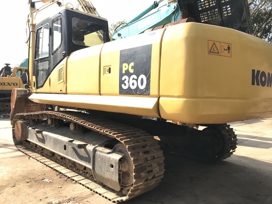 PC360-7 유압 크롤러는 16m3 물통이 있는 Komatsu 굴착기를 사용했습니다.