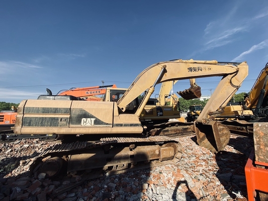 중고용 CAT Caterpillar 325B 수압 크롤러 발굴기 25 톤 좋은 사용 된 발굴기가 있습니다