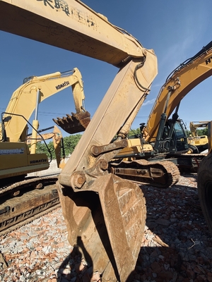 중고용 CAT Caterpillar 325B 수압 크롤러 발굴기 25 톤 좋은 사용 된 발굴기가 있습니다