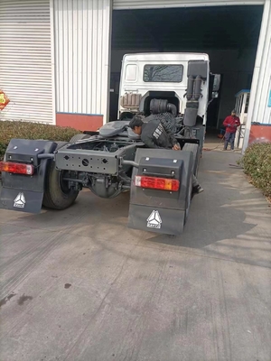 중고 Sinotruk Howo 371hp 트럭 트랙터 트레일러 헤드 6x4 판매