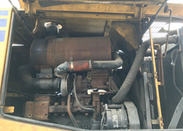 Komatsu WA320-5 초침 바퀴 장전기 2.7cbm 물통 수용량 년 2011년