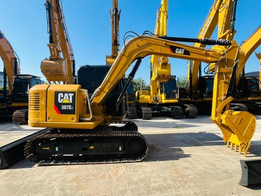 0.33 CBM CAT 307E2 중고 Caterpillar Excavator 일본 제조 중고 크롤러 발굴기 7톤 건설 기계